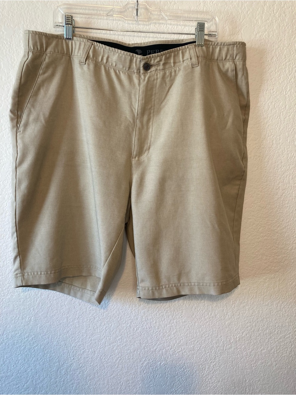 Pebble Beach Drye-luxe Men's Golf Shorts Size 40 Beige Khaki Active Zip Stretch